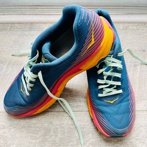Hoka One One: Torrent 2 Running Shoe